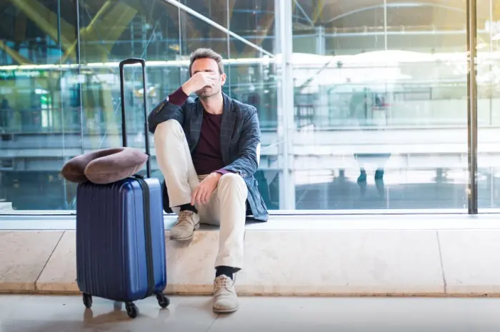 Strategies to Avoid Jet Lag During Long Trips